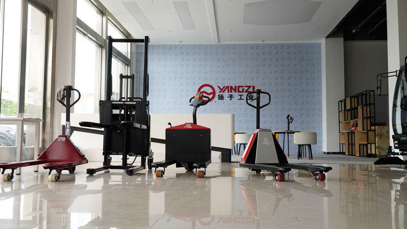 購買叉車時(shí)要分享什么